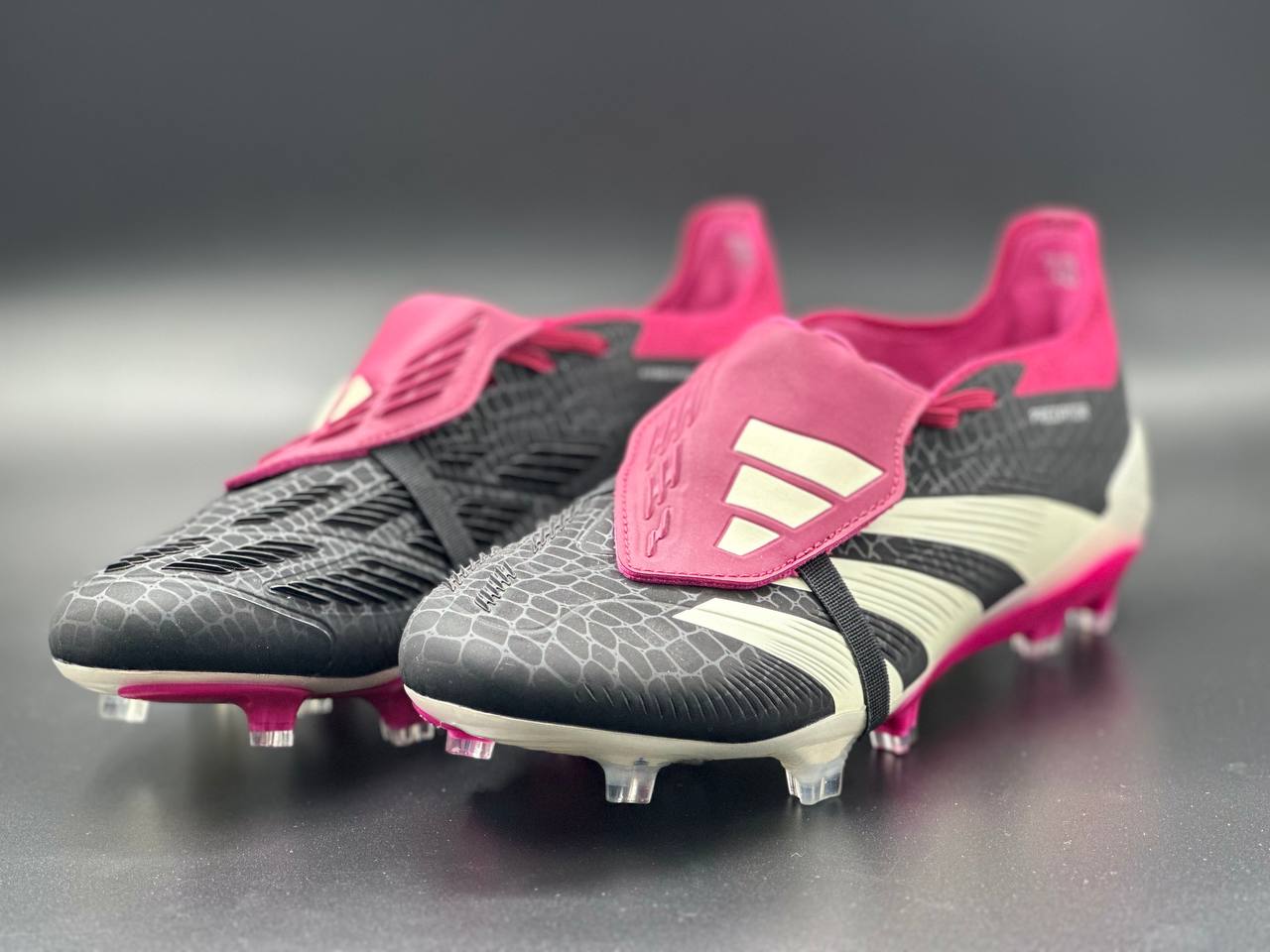 Футбольные бутсы Adidas Predator Elite Bellingham фиолетовые черные