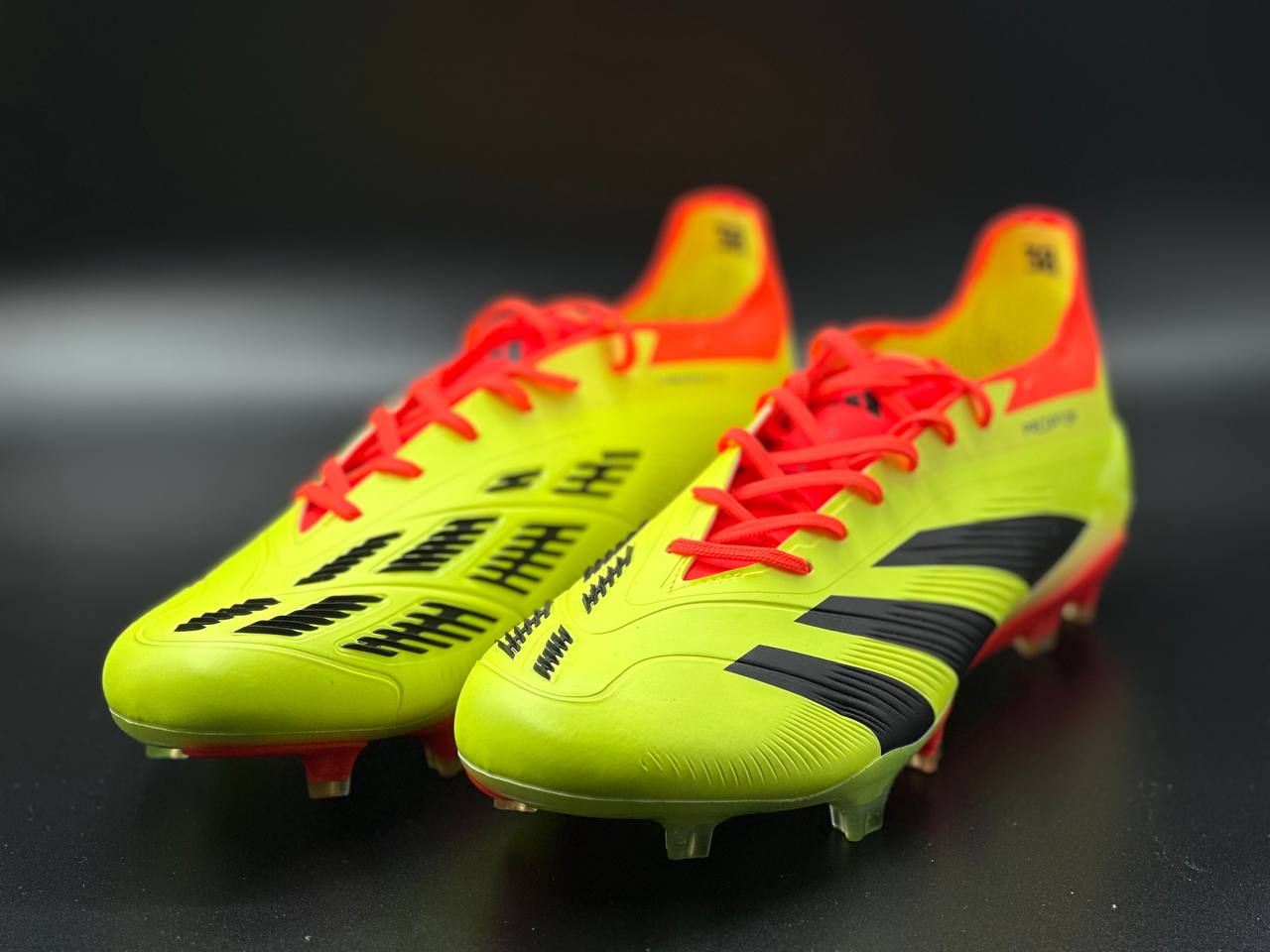 Футбольные бутсы Adidas Predator Elite Low FG желтые оранжевые